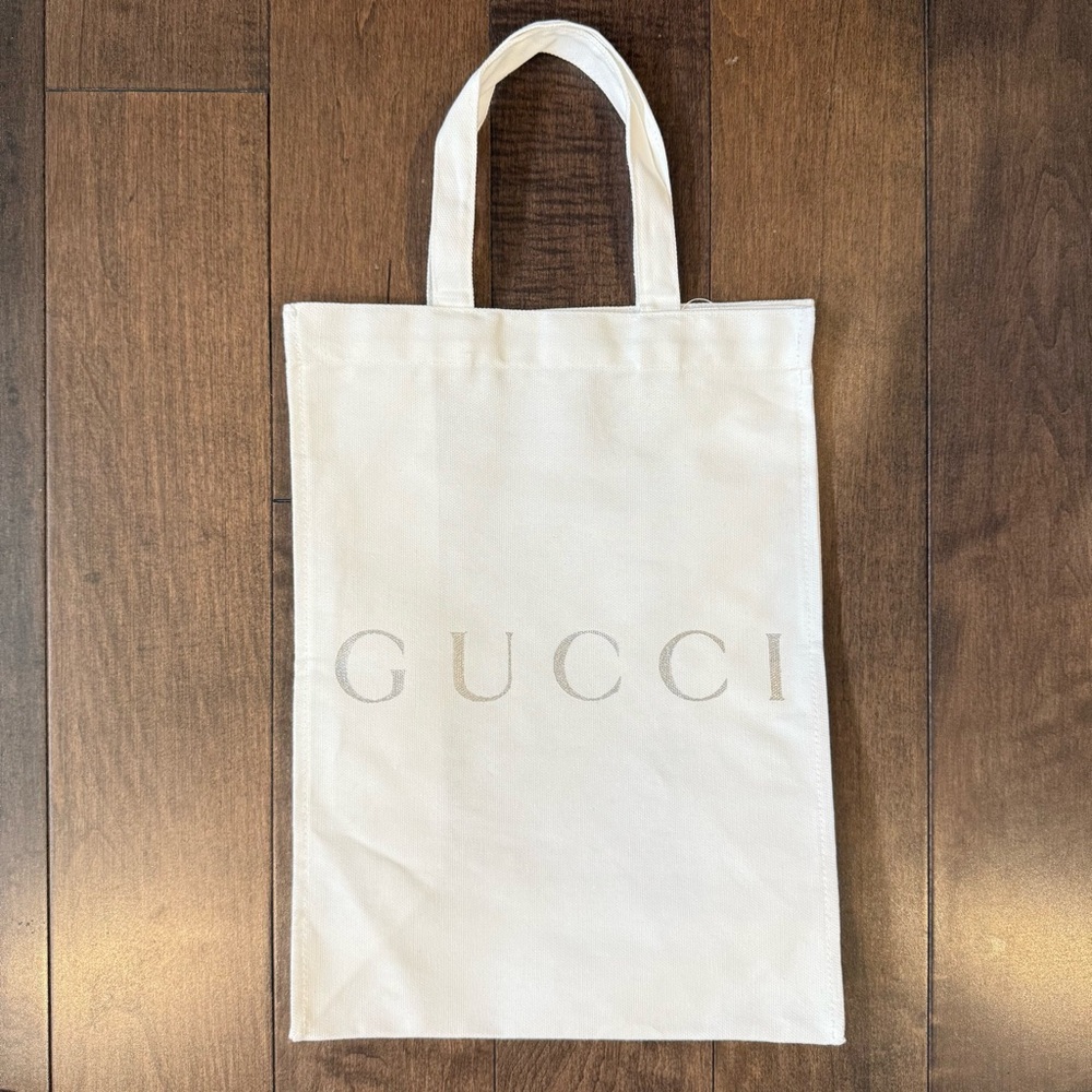 Gucci Ivory Canvas Online Exclusive Shopper Bag